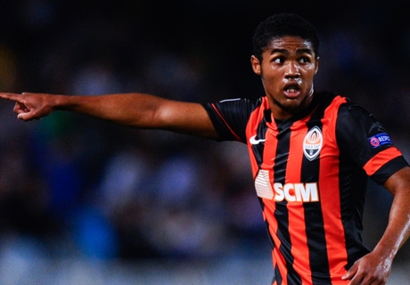Douglas Costa :