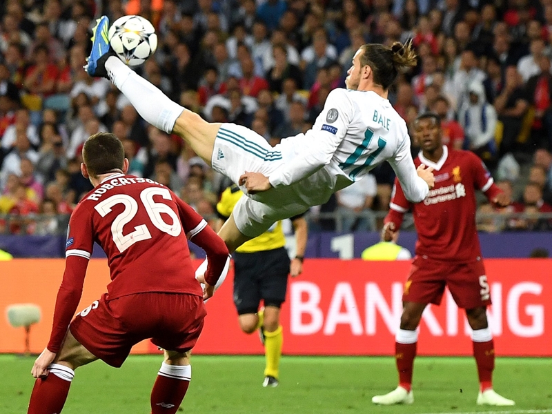 Better than Cristiano Ronaldo's goal?! Gareth Bale worldie sends football world into frenzy