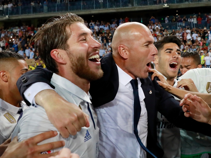 Les joueurs du Real Madrid rendent hommage à Zinédine Zidane après l'annonce de son départ