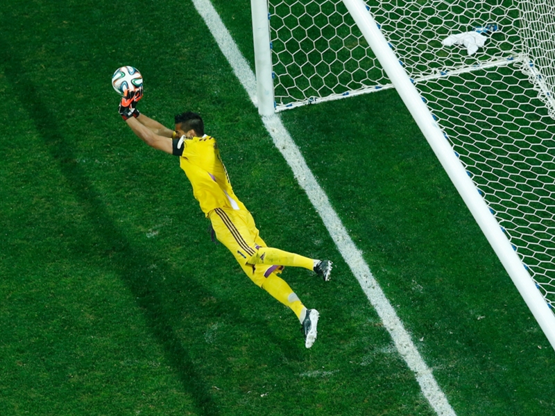 VIDEO: The evolution of penalty taking with Mario Gotze