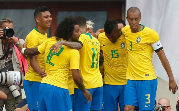 Brazil celebrate in Austria