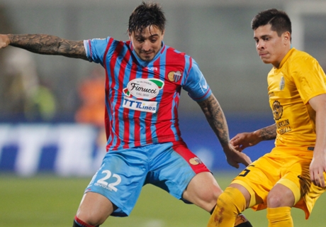 QPR in talks with Alvarez