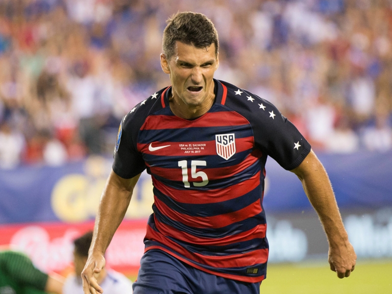 USMNT defender Lichaj completes Hull City move