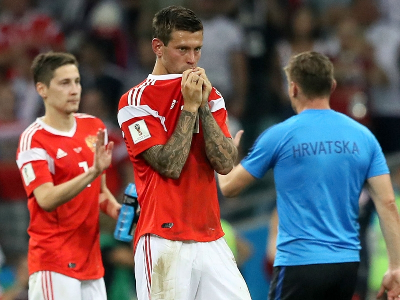 Putin congratulated Cherchesov and Russia after World Cup exit