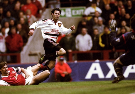 Classic Man Utd - Arsenal moments