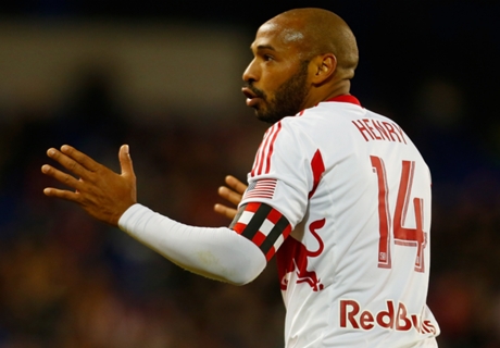 Henry Meniti Karier Sebagai Pelatih