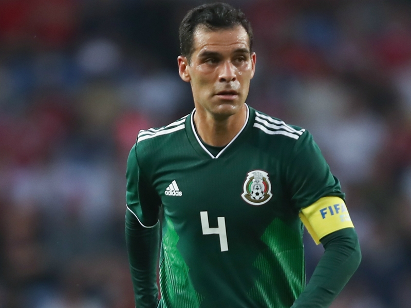 Barcelona pay tribute to Mexico legend Marquez
