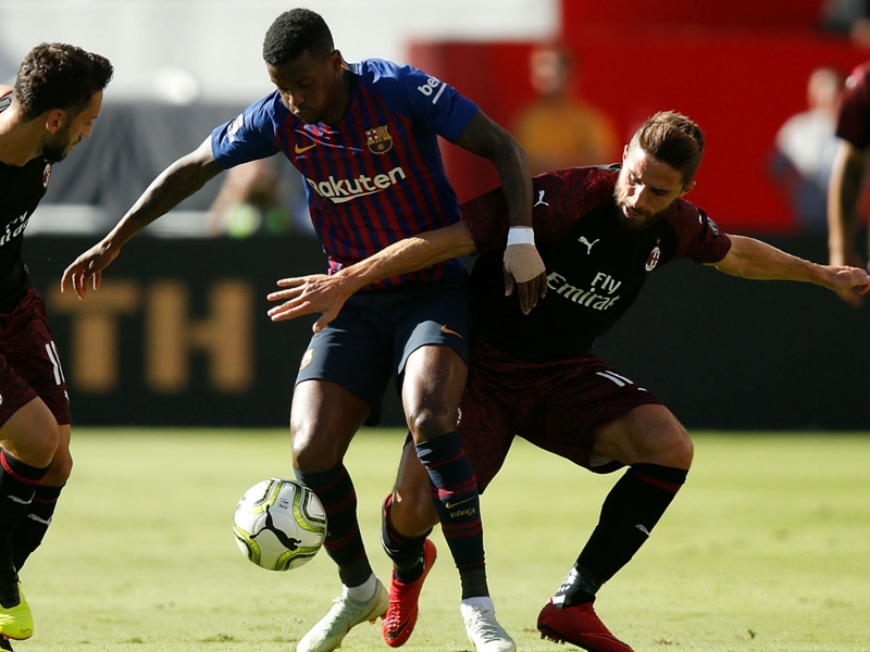 AC Milan 1 Barcelona 0: Andre Silva snatches last-gasp win