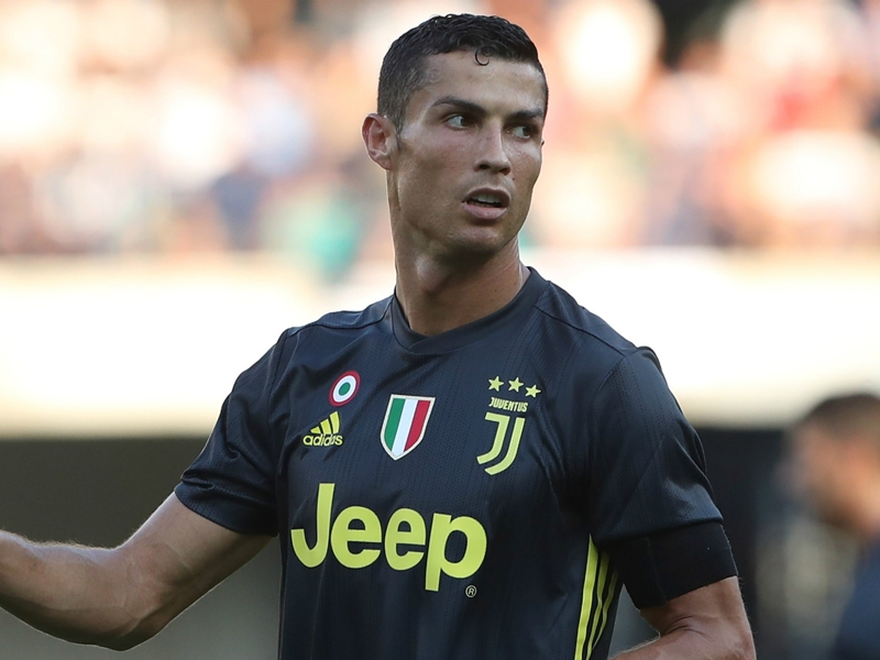 'Ronaldo won't win Serie A by himself' - Juventus star offered title warning by Napoli rival Allan