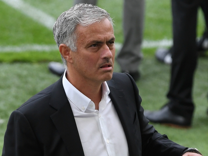 Berbatov channels his inner Cantona with criticism of Mourinho 'seagulls' at Man Utd