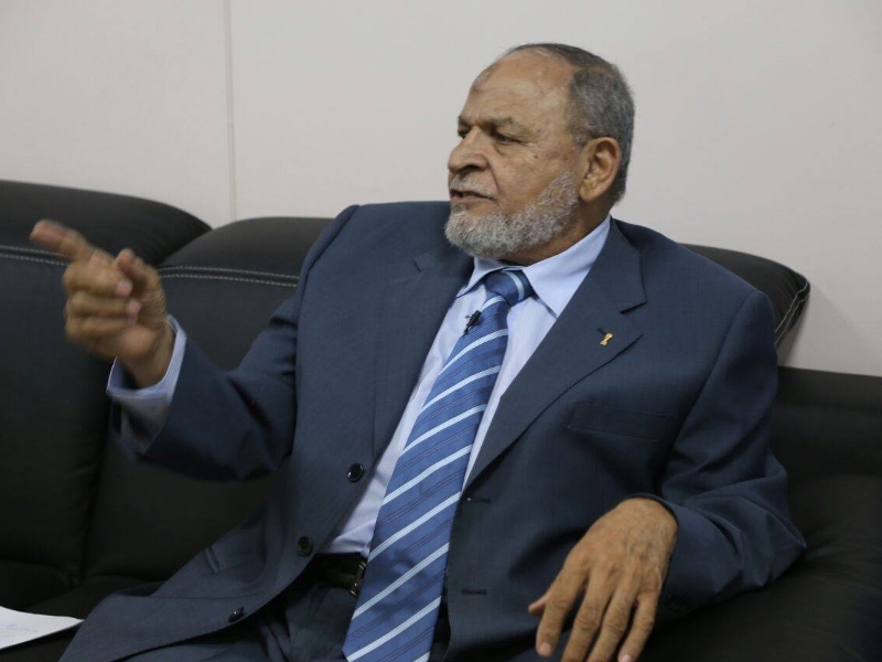 طه إسماعيل يبكي حزنًا على الأهلي ويحمل البدري المسؤولية طه إسماعيل يبكي حزنًا على الأهلي ويحمل البدري المسؤولية