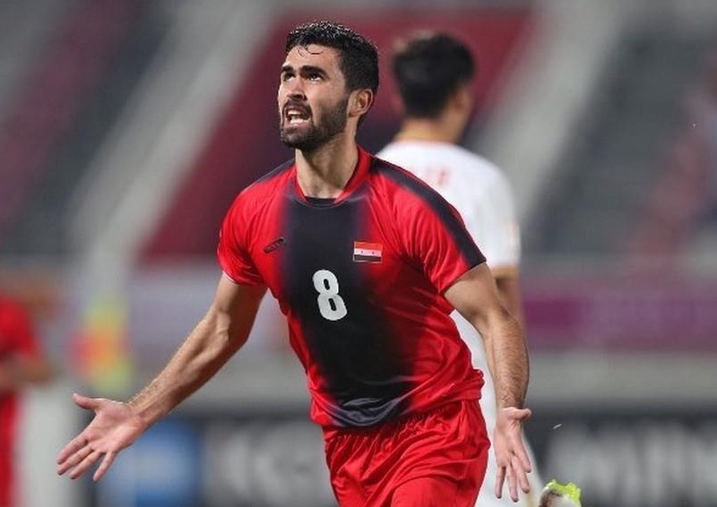 مدرب المنتخب السوري ينتقد خربين ويحذره من الاستبعاد قبل كأس آسيا مدرب المنتخب السوري ينتقد خربين ويحذره من الاستبعاد قبل كأس آسيا
