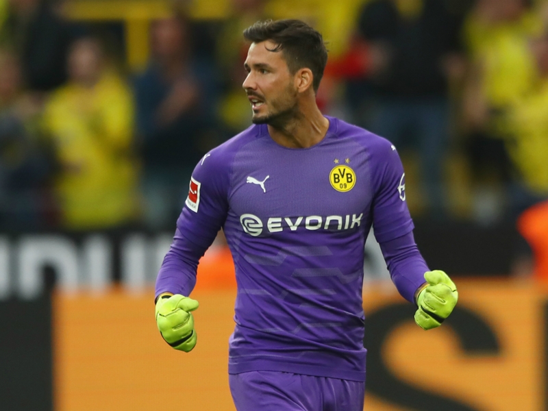 Dortmund's Burki reveals he visits a mental coach to help with the pressures of football