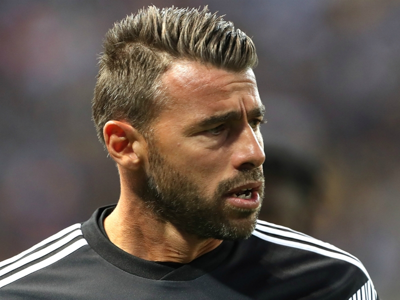 Juventus' Barzagli to undergo further examinations after suffering calf injury