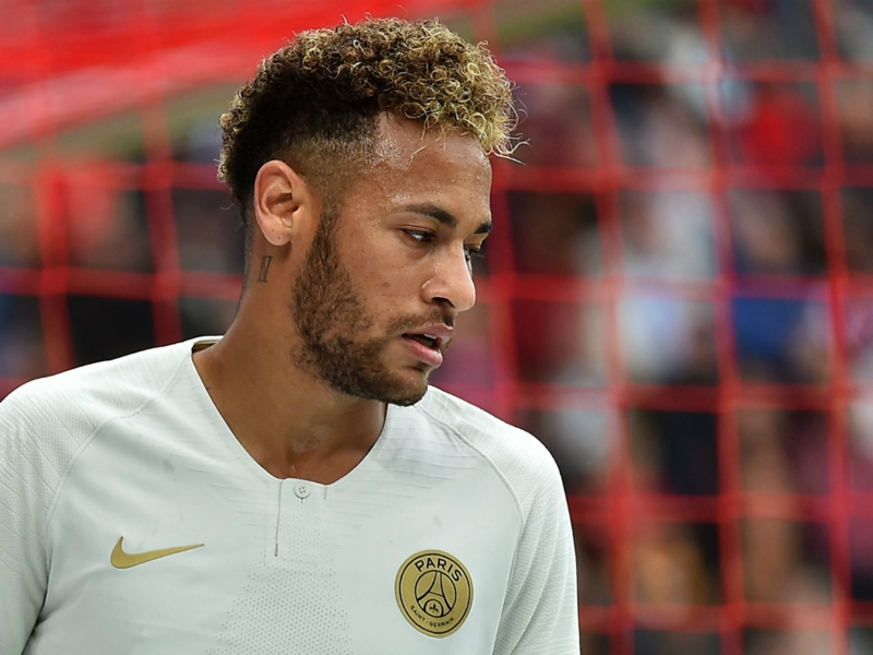 Neymar eager to repay supporters' affection after giving shirt to crying boy