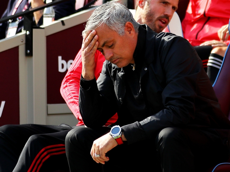 Mourinho criticism becoming 'personal' - Neville backs United boss