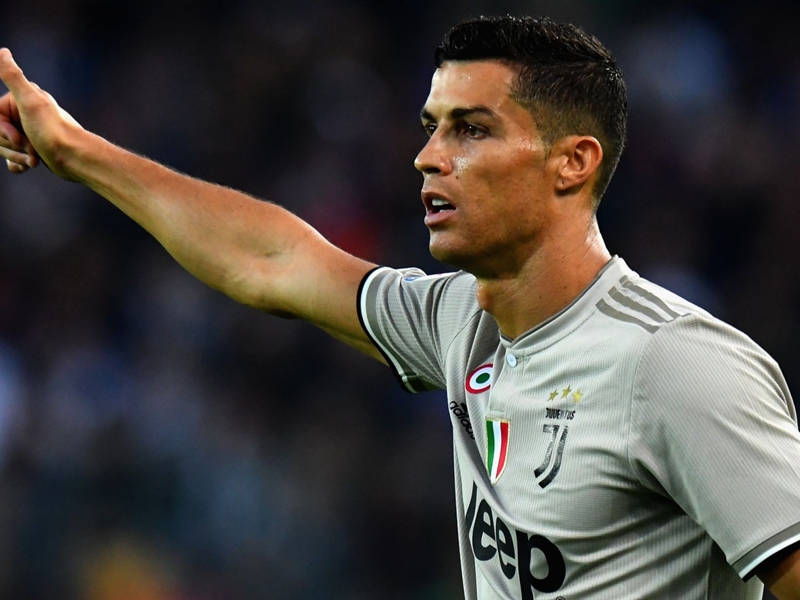 Ronaldo 'the greatest there has ever been' - Genoa's Piatek