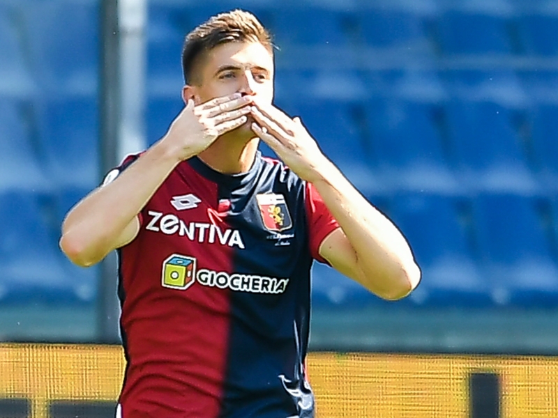 Mercato : le Barça aurait supervisé Krzysztof Piatek, le buteur du Genoa