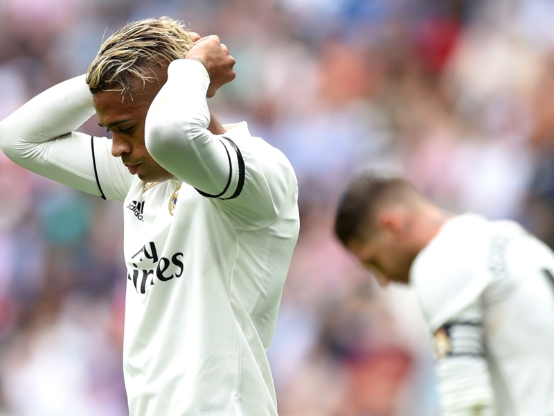 'Give us back our Real Madrid!' - Blancos fans demand change after Levante loss