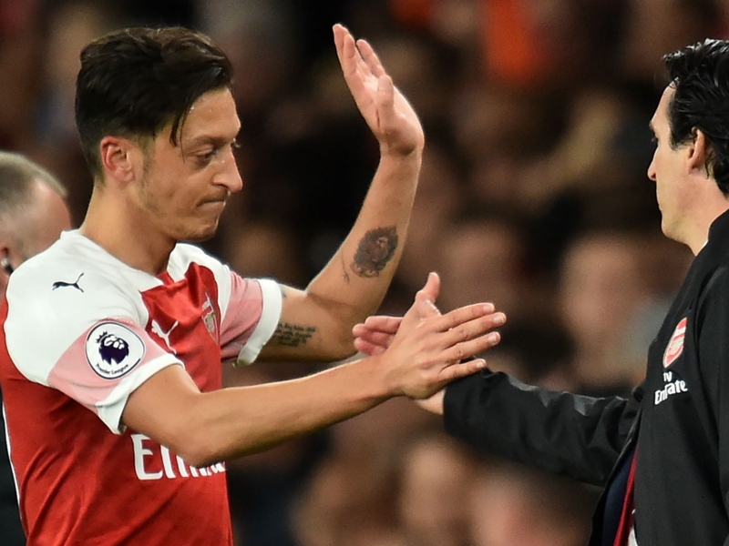 Ozil surpasses Klinsmann to set Premier League record