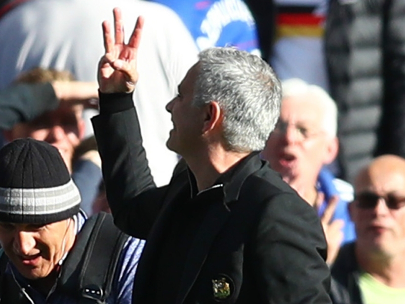 Mourinho's three-finger salute shows Man Utd manager is stuck in the past