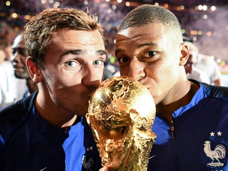 Francia, quando il Mondiale dà alla testa: coppia chiama il figlio ...