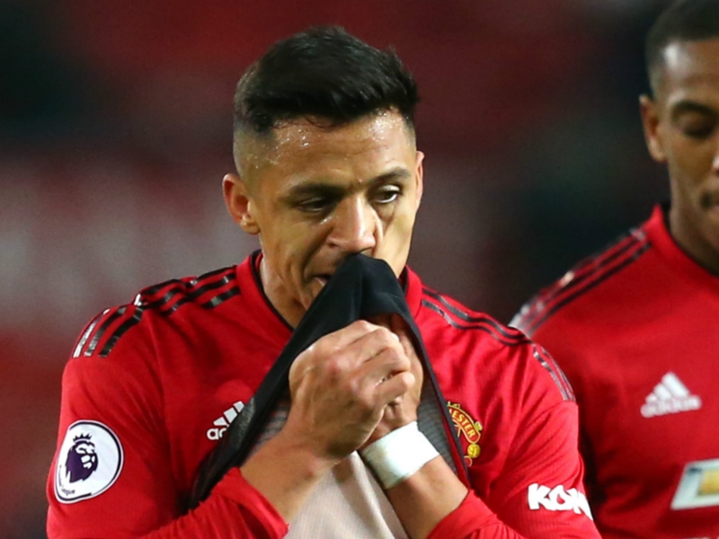 Alexis Sanchez set to miss Arsenal reunion after picking up hamstring injury