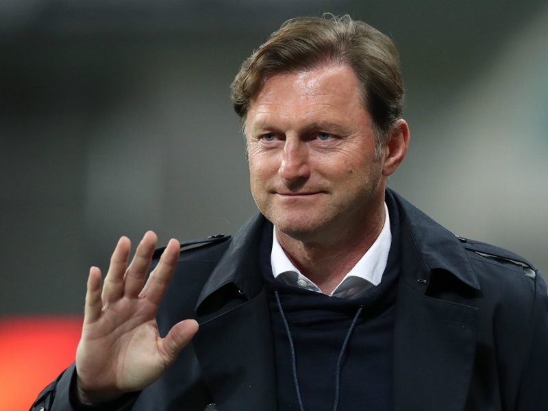 Southampton's Hasenhuttl sends fans free drinks ahead of Arsenal clash