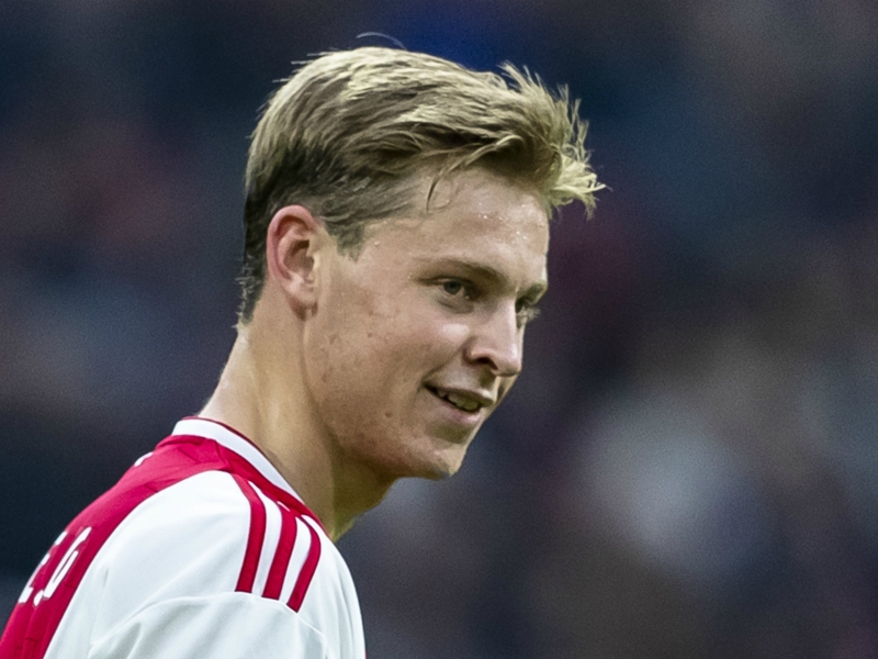 PSG, l'agent de Frenkie De Jong dément un accord