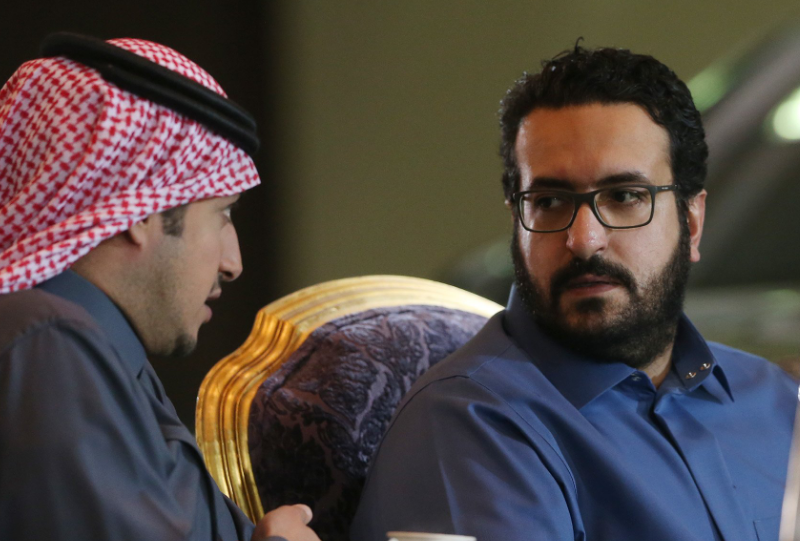 سعود آل سويلم يسخر من الهلال بسبب سكرتيره الفني سعود آل سويلم يسخر من الهلال بسبب سكرتيره الفني