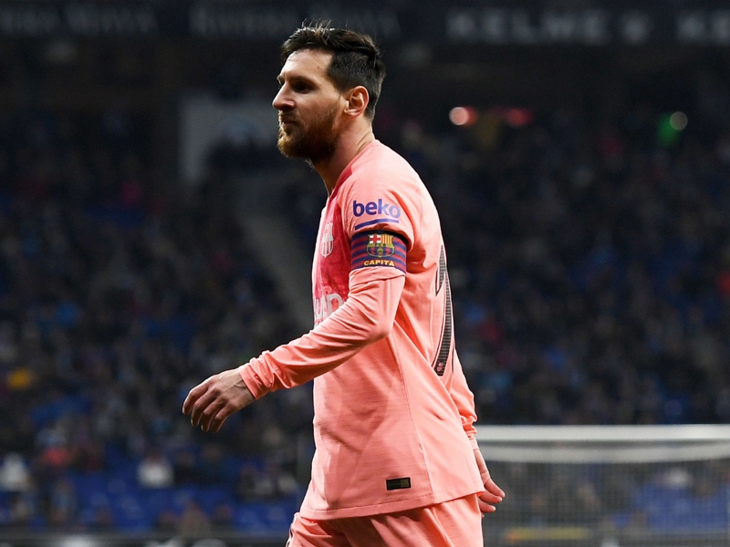 مسؤول العلاقات في برشلونة: عدم حصول ميسي على الكرة الذهبية عار مسؤول العلاقات في برشلونة: عدم حصول ميسي على الكرة الذهبية عار
