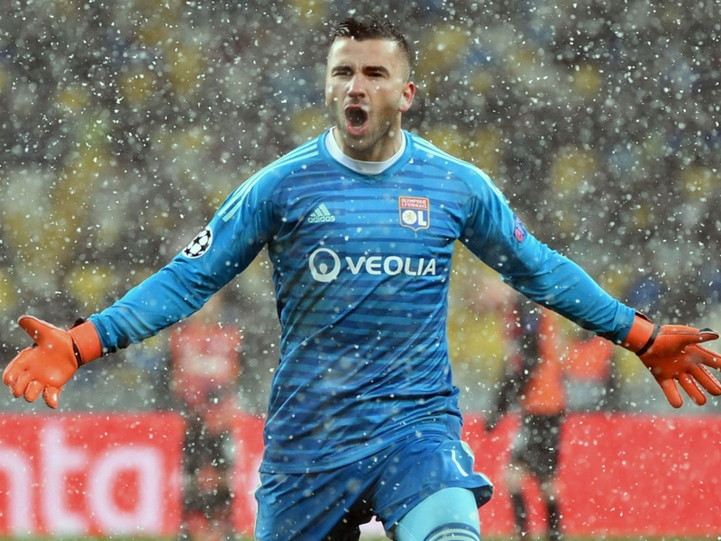 Shakhtar-OL : l'OL brave le froid et file en 8es de la Ligue des champions Shakhtar-OL : l'OL brave le froid et file en 8es de la Ligue des champions