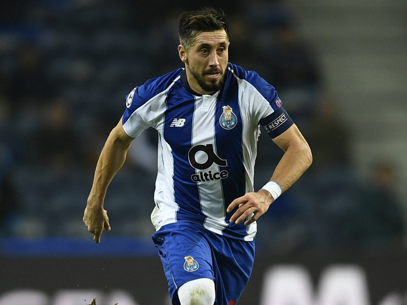 Mercato - Libres à la fin de la saison, Hector Herrera et Antonio Valencia sont visés par l'Inter Milan