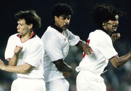 Rijkaard terminó 1990 por todo lo alto