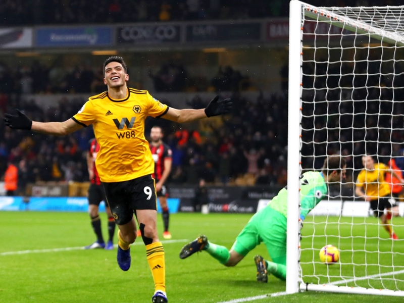 Mexicans Abroad: Jimenez, Chicharito perform well in England