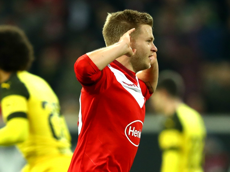 Fortuna Dusseldorf 2 Borussia Dortmund 1: Bundesliga leaders suffer shock first loss