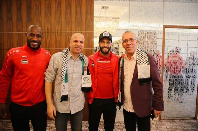 وائل جمعة وحاتم الطرابلسي يؤازران منتخب فلسطين قبل كأس آسيا وائل جمعة وحاتم الطرابلسي يؤازران منتخب فلسطين قبل كأس آسيا