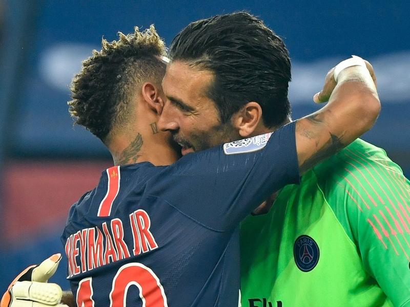 PSG - Gianluigi Buffon fait ses paris pour l'avenir : PSG - Gianluigi Buffon fait ses paris pour l'avenir :