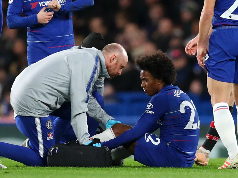 Sarri relieved over 'not very serious' Willian injury