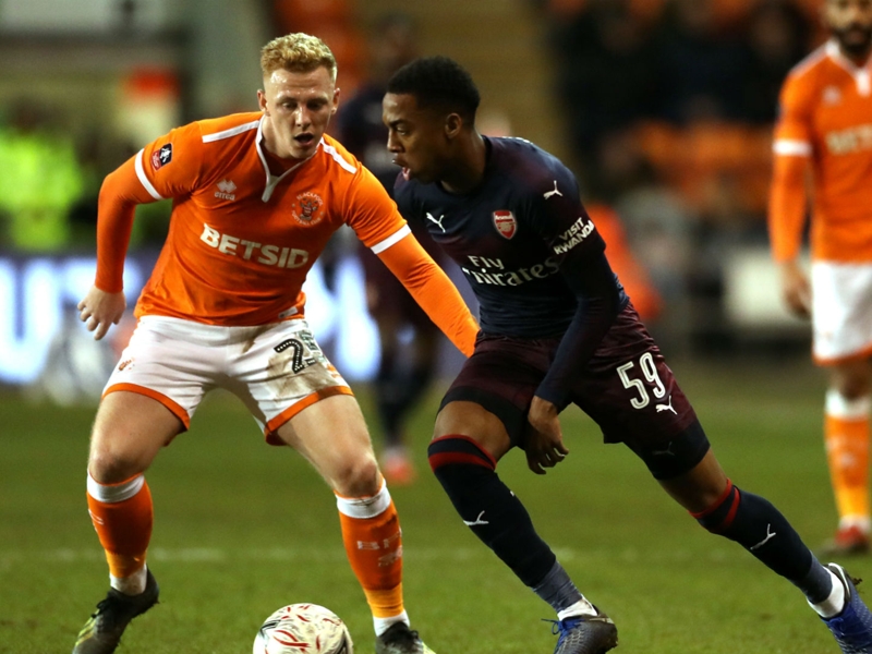 Linesman crushed my dreams! - Arsenal youngster Willock on hat-trick woe