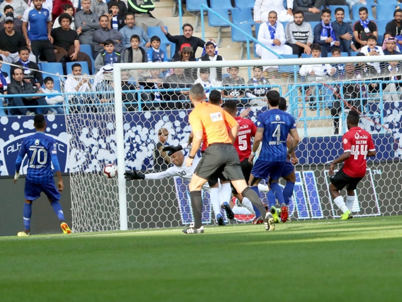 الدوري السعودي - الرائد يجبر الهلال على التعادل في سيناريو مجنون الدوري السعودي - الرائد يجبر الهلال على التعادل في سيناريو مجنون