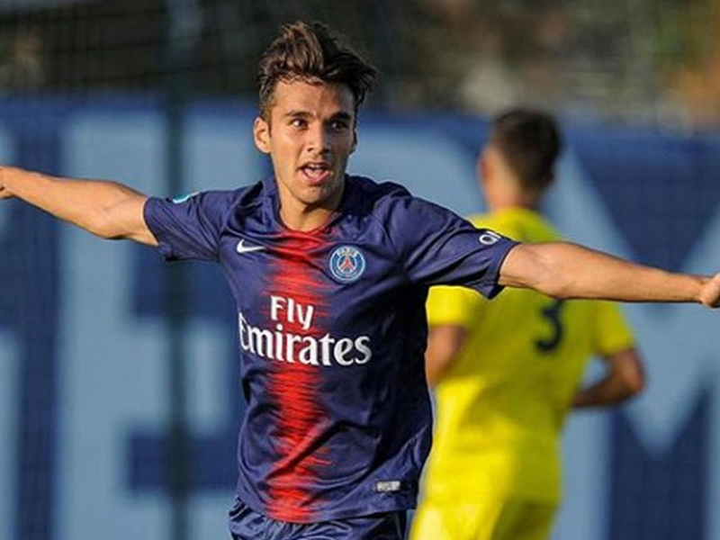 OFFICIEL - Le jeune Metehan Güçlü passe professionnel au PSG