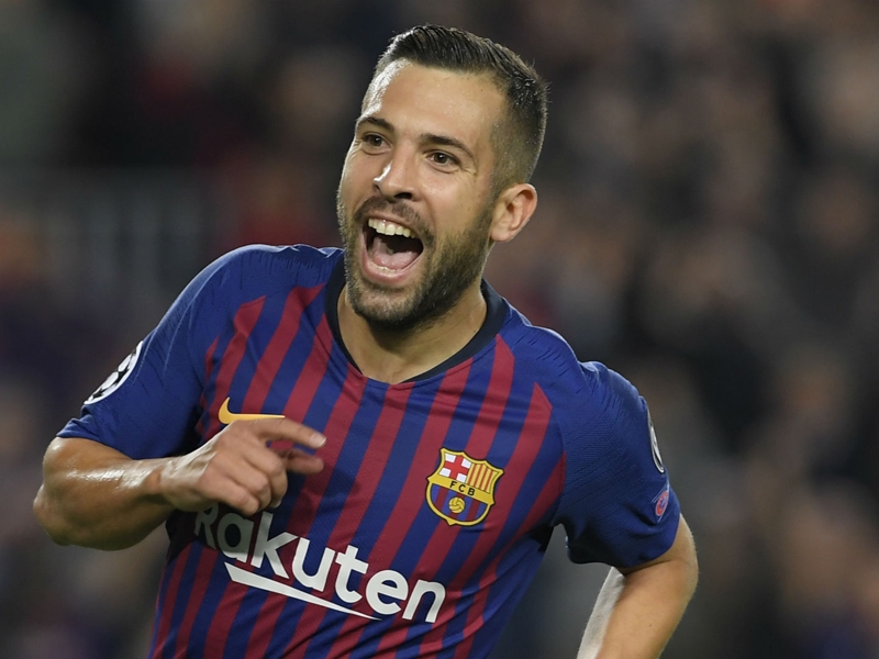 ألبا ينفي تمديد عقده وراكيتيش يطالب بالتجديد ألبا ينفي تمديد عقده وراكيتيش يطالب بالتجديد