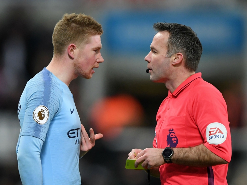 De Bruyne and City's midfield stars must have help, says Guardiola