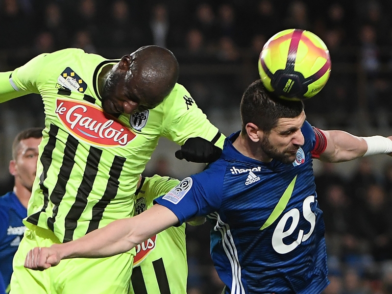 Strasbourg-Angers 1-2 - Strasbourg se fait doucher par Angers et stoppe sa série