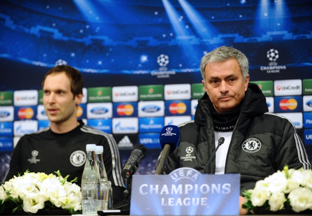 Cech has role to play at Chelsea, says Mourinho