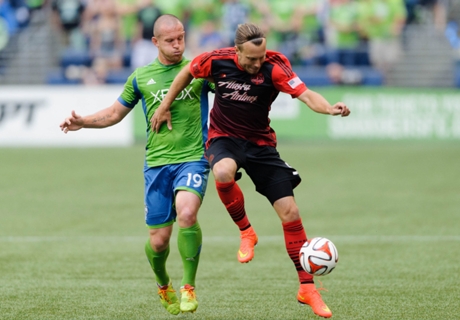 Rapids acquire Harrington from Timbers