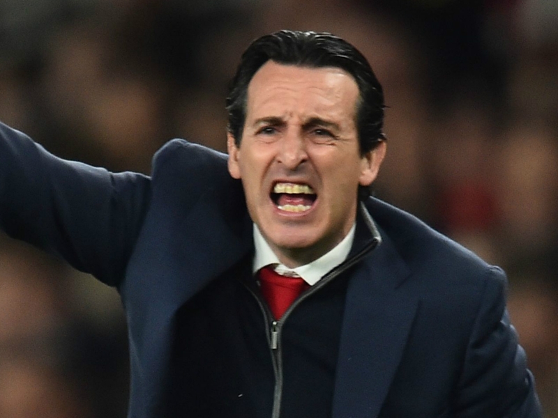 Arsenal, Unai Emery louangeur sur Mesut Ozil