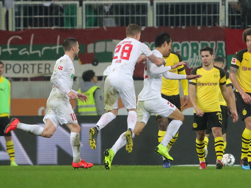 Augsbourg-Borussia Dortmund 2-1 - Surpris par Augsbourg, Dortmund sent le Bayern dans son rétro