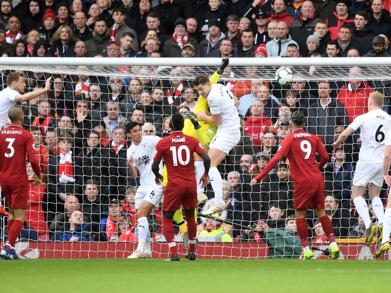 Liverpool-Burnley 4-2, les Reds s'accrochent dans la course au titre